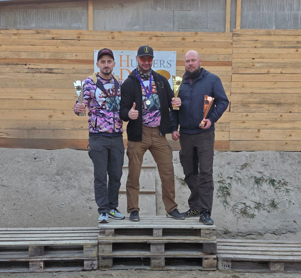 Dziki Dynamiki z ZKSu na podium