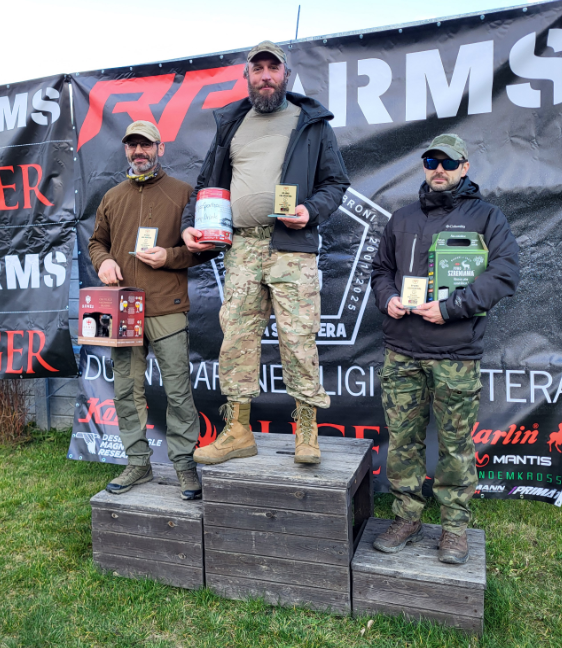 liga sportera - ZKS na podium